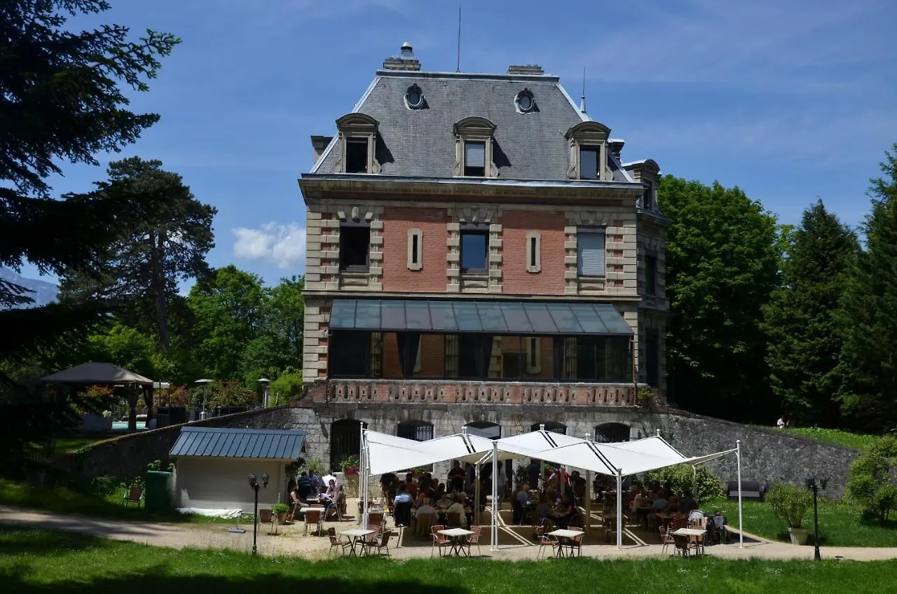 Le Chateau Des Arenes Bed & Breakfast Gieres 0*,  France